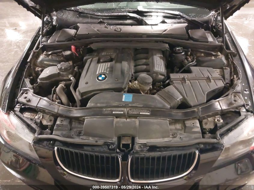 2008 BMW 328Xi VIN: WBAVC73508KP39010 Lot: 39507319