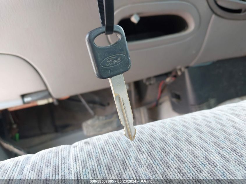 1997 Ford F-150 Lariat/Standard/Xl/Xlt VIN: 1FTDF17W5VLB81733 Lot: 39507885