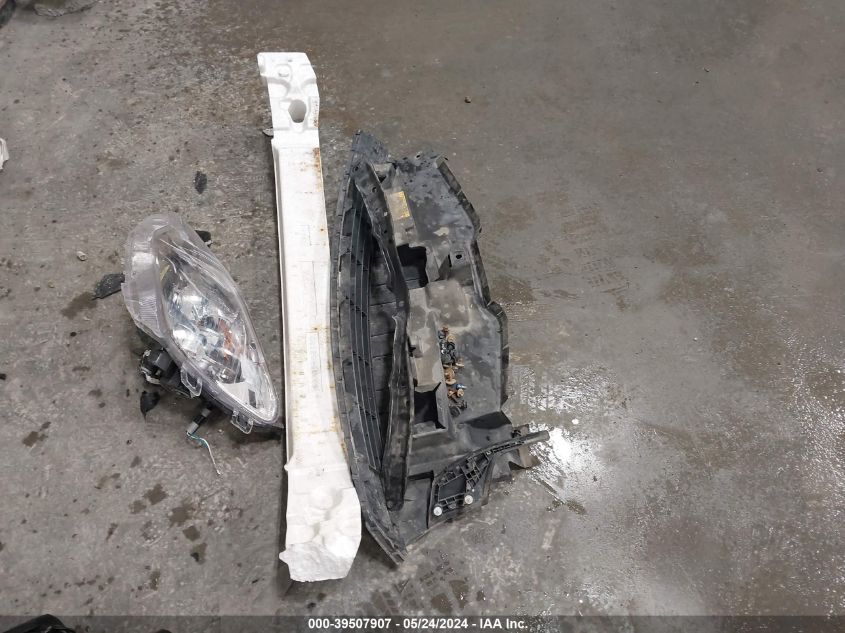 2014 Toyota Prius C Two VIN: JTDKDTB39E1570196 Lot: 39507907