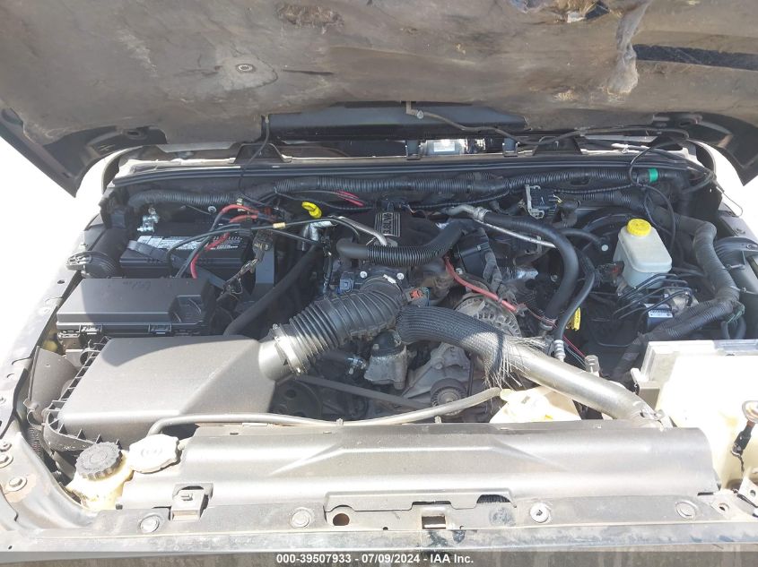 2011 Jeep Wrangler Unlimited Rubicon VIN: 1J4BA6H12BL527328 Lot: 39507933