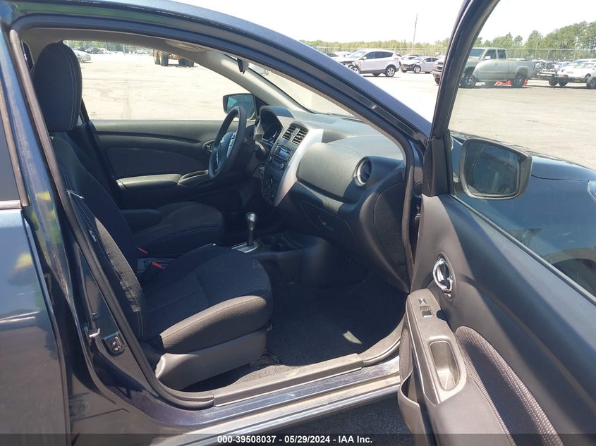 2015 Nissan Versa 1.6 S/1.6 S+/1.6 Sl/1.6 Sv VIN: 3N1CN7AP7FL814115 Lot: 39508037