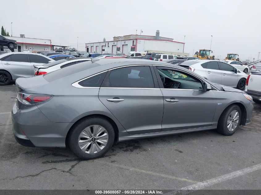 2018 Hyundai Sonata Hybrid Se VIN: KMHE24L37JA085715 Lot: 39508057