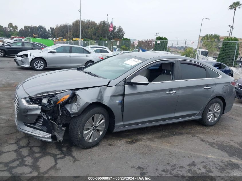 2018 Hyundai Sonata Hybrid Se VIN: KMHE24L37JA085715 Lot: 39508057