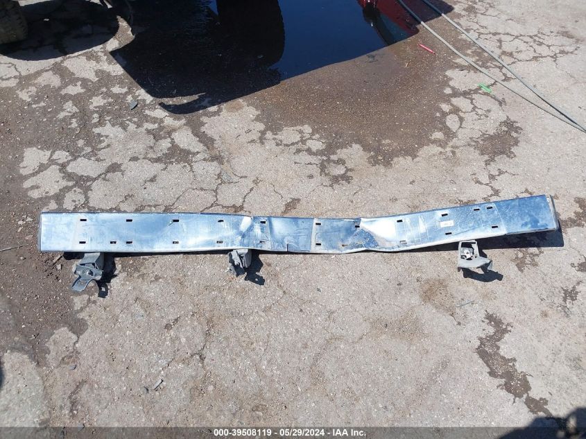 2018 GMC Sierra 2500Hd Denali VIN: 1GT12UEY6JF229902 Lot: 39508119