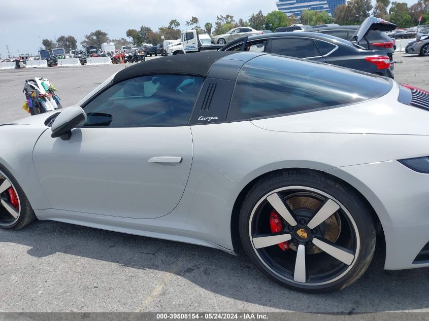 2022 Porsche 911 Targa 4S/Targa 4 Gts VIN: WP0BB2A93NS231949 Lot: 39508154