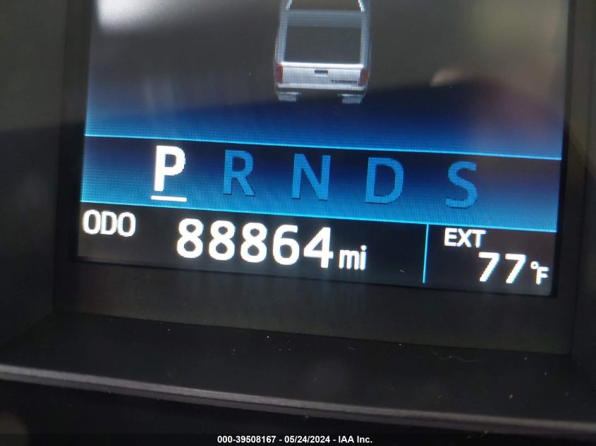 2017 Toyota Tundra Platinum 5.7L V8 VIN: 5TFAW5F1XHX637576 Lot: 39508167