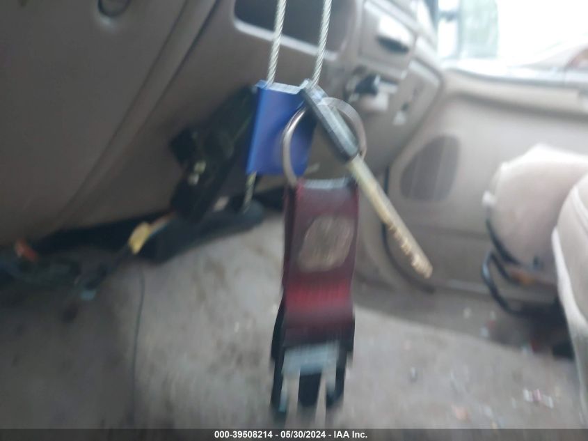 2000 Ford F-250 Lariat/Xl/Xlt VIN: 1FTNX21FXYEA75951 Lot: 39508214