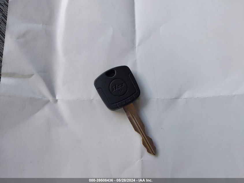 2004 Ford Escape Xlt VIN: 1FMYU03184KA92296 Lot: 39508436