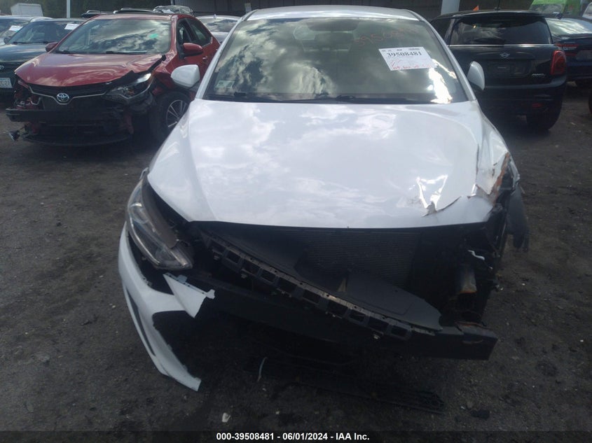 5NPD84LF3JH244554 2018 Hyundai Elantra Sel