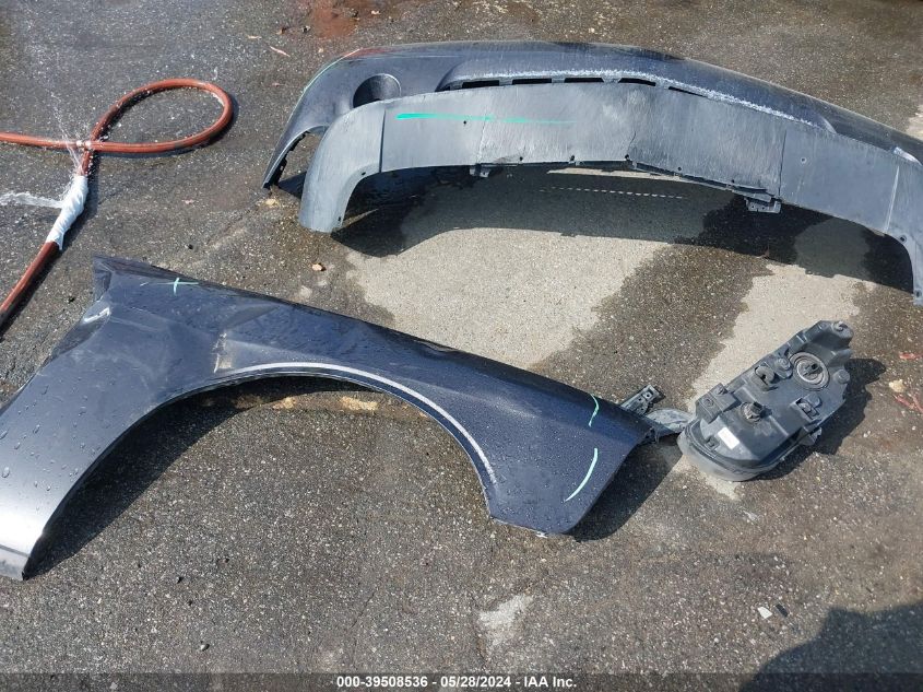 2013 Dodge Challenger Sxt VIN: 2C3CDYAG4DH670118 Lot: 39508536