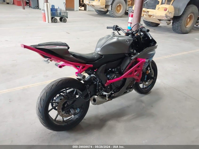 VIN JYARM38E4RA010224 2024 YAMAHA YZFR7