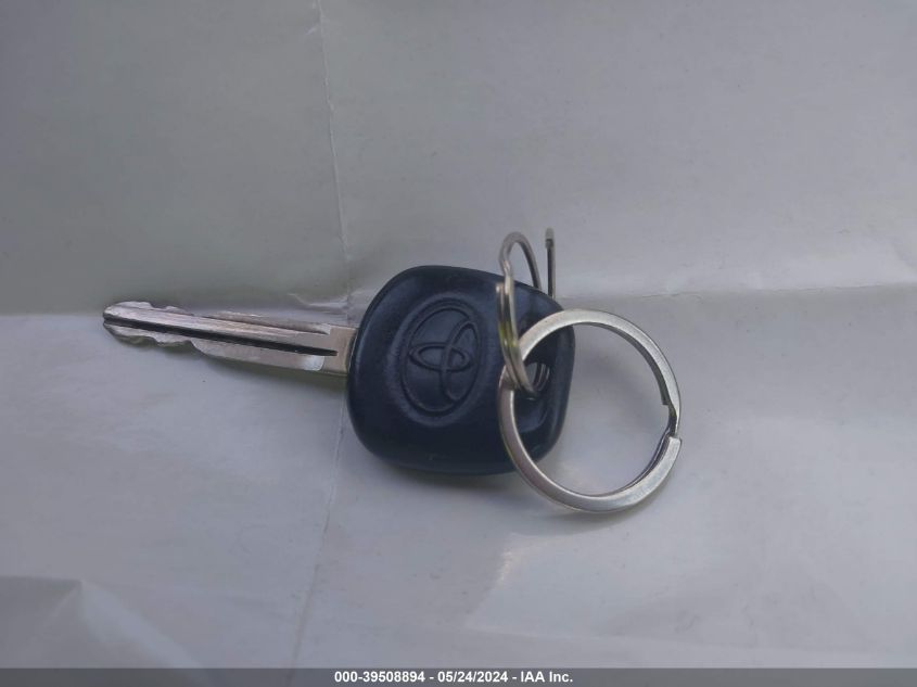 2005 Toyota Corolla Le VIN: 2T1BR32E75C335438 Lot: 39508894