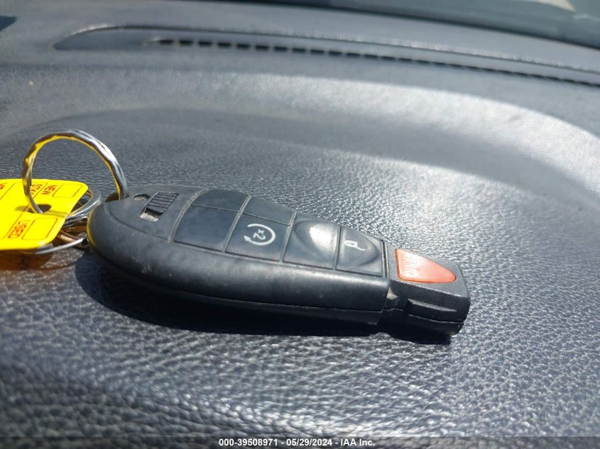 2011 Jeep Grand Cherokee Laredo VIN: 1J4RR4GG8BC608884 Lot: 39508971