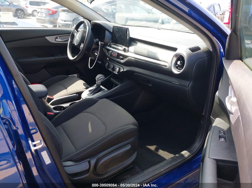VIN 3KPF24ADXPE628162 2023 KIA FORTE LXS