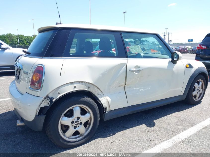 2008 Mini Cooper VIN: WMWMF33568TT67016 Lot: 39509208