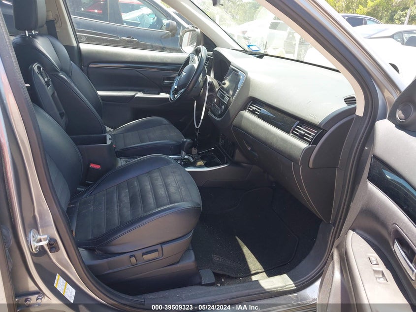 2019 MITSUBISHI OUTLANDER LE/SE/SEL - JA4AD3A30KZ042566