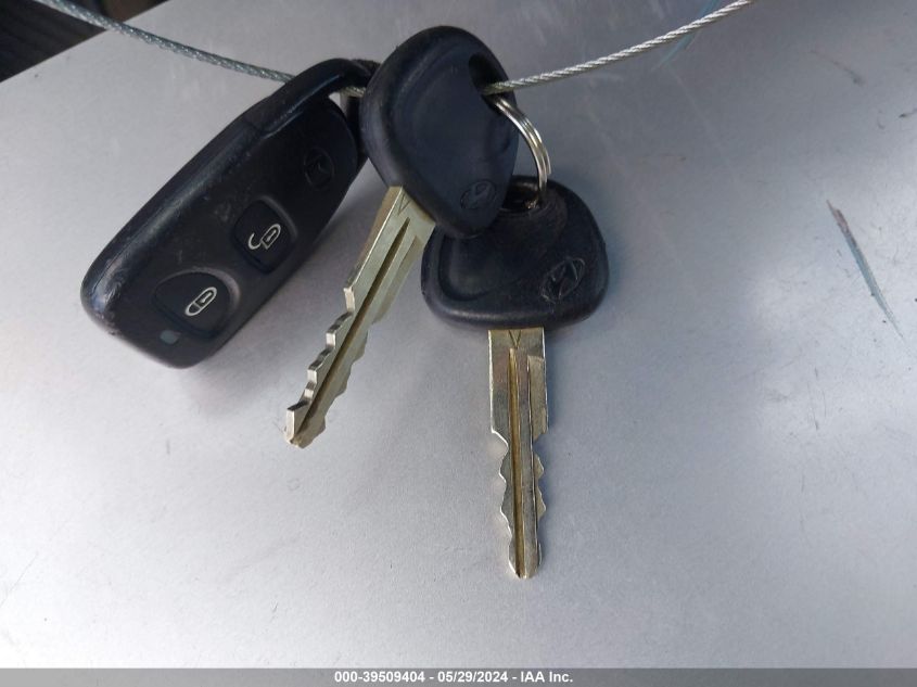 2007 Hyundai Accent Gls VIN: KMHCN46CX7U086696 Lot: 39509404