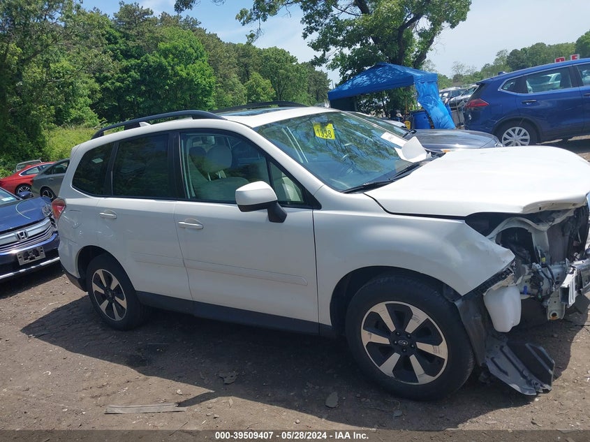 VIN JF2SJAEC4JH539529 2018 SUBARU FORESTER 2.5I PREMIUM