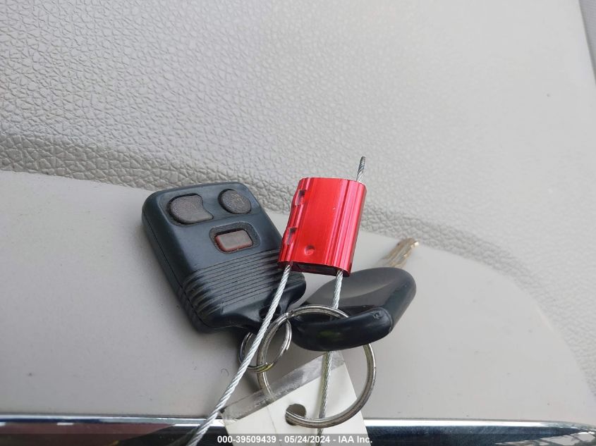 2007 Ford Explorer Sport Trac Xlt VIN: 1FMEU51K37UB83867 Lot: 39509439