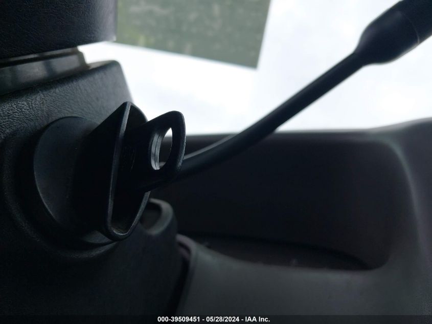 2001 Ford F-250 Xl/Xlt VIN: 1FTNF20LX1EA93060 Lot: 39509451