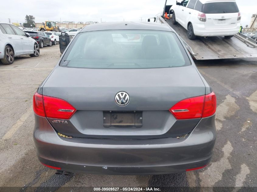 2011 Volkswagen Jetta 2.0L S VIN: 3VW2K7AJ7BM365954 Lot: 39509527