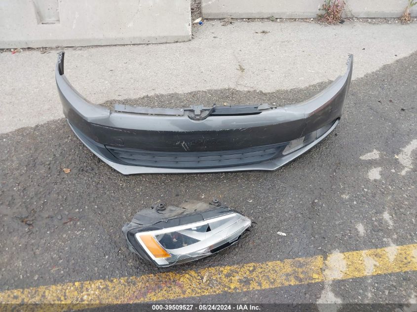 2011 Volkswagen Jetta 2.0L S VIN: 3VW2K7AJ7BM365954 Lot: 39509527