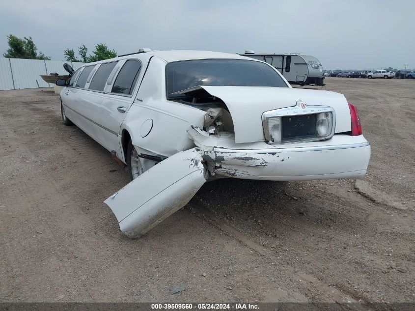 2001 Lincoln Town Car Executive VIN: 1L1FM81W01Y711021 Lot: 39509560