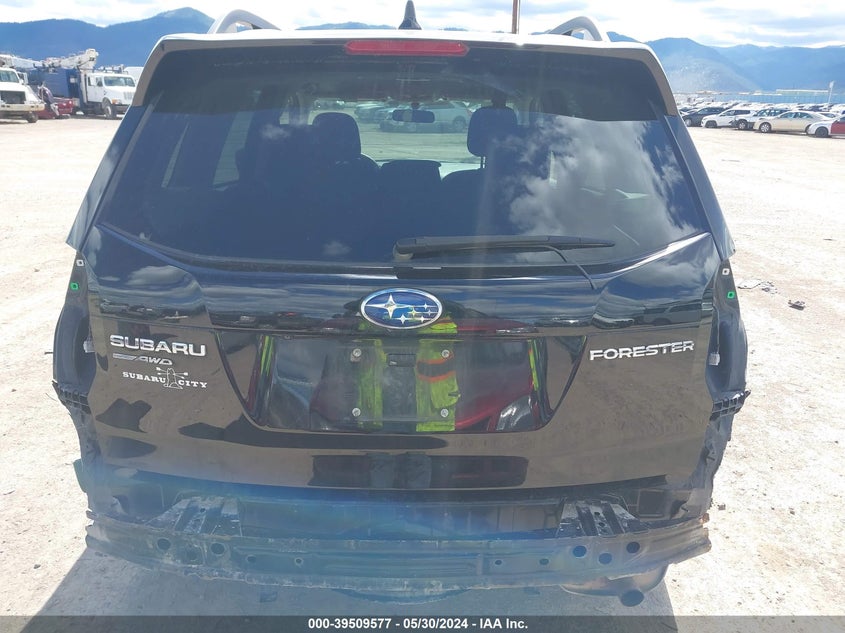 2018 Subaru Forester 2.5I Premium VIN: JF2SJAEC1JH454356 Lot: 39509577