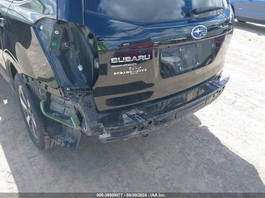 2018 Subaru Forester 2.5I Premium VIN: JF2SJAEC1JH454356 Lot: 39509577