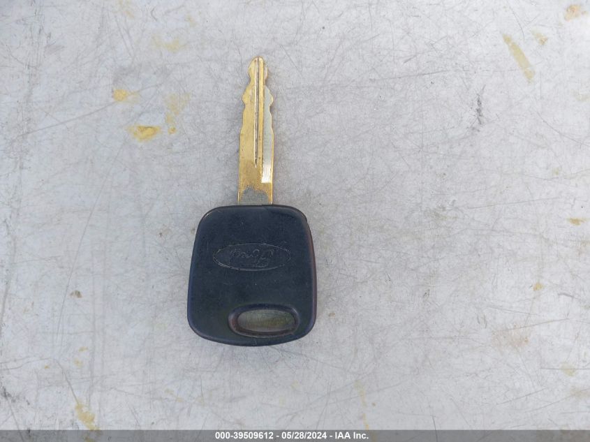 2000 Ford Mustang VIN: 1FAFP4049YF138831 Lot: 39509612