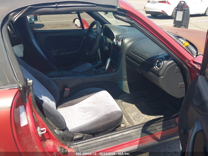 1999 Mazda Mx-5 Miata Leather Pkg/Popular Equipment Pkg/Sports Pkg/Touring Pkg VIN: JM1NB3534X0111505 Lot: 39509712