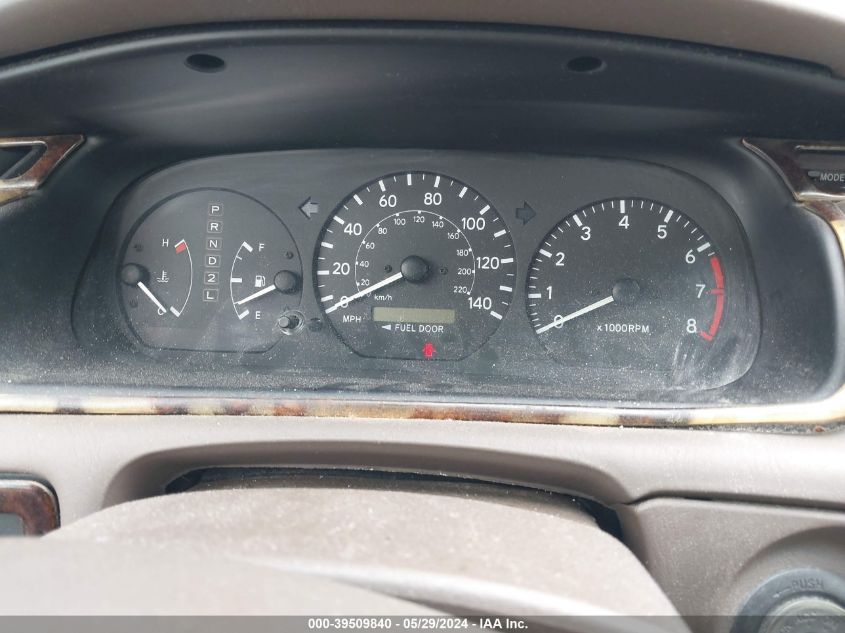 2000 Toyota Camry Le VIN: 4T1BG22K1YU638899 Lot: 39509840