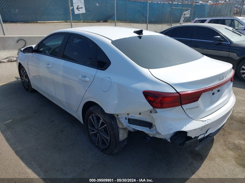 VIN 3KPF24AD3NE501959 2022 KIA FORTE LXS