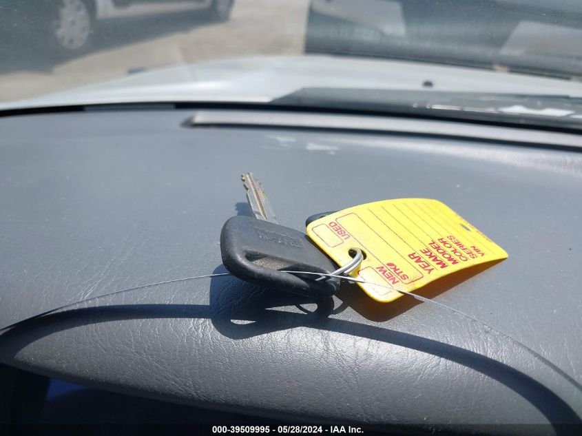 1999 Toyota Camry Le VIN: 4T1BG22K1XU920930 Lot: 39509995