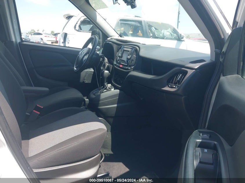 VIN ZFBERFAB4H6G51435 2017 RAM PROMASTER CITY TRADESMAN