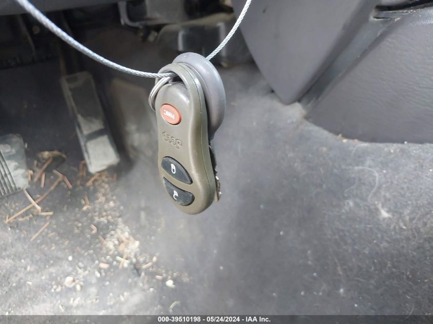 2000 Jeep Grand Cherokee Laredo VIN: 1J4GW48NXYC306230 Lot: 39510198