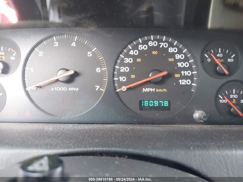 2000 Jeep Grand Cherokee Laredo VIN: 1J4GW48NXYC306230 Lot: 39510198