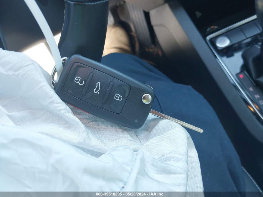 2015 Volkswagen Jetta 1.8T Sport VIN: 3VWD17AJ7FM402003 Lot: 39510295