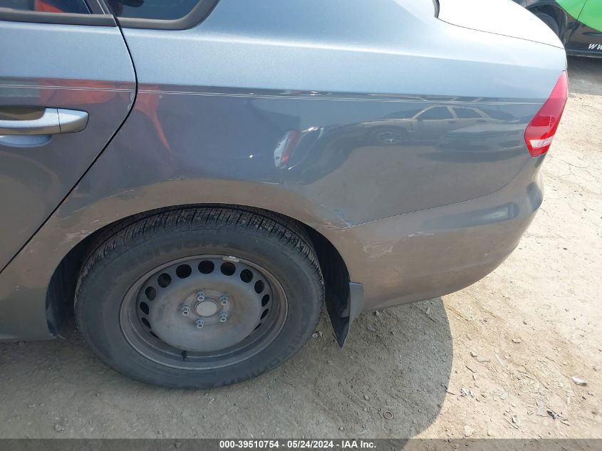 2015 Volkswagen Passat 1.8T S VIN: 1VWAS7A31FC009990 Lot: 39510754