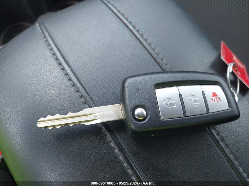 2019 NISSAN ROGUE SPORT S - JN1BJ1CP8KW237181