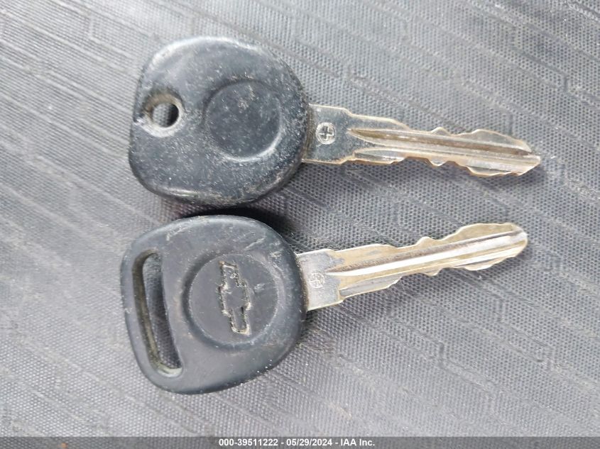 2010 Chevrolet Silverado 1500 Work Truck VIN: 1GCSKPE39AZ140950 Lot: 39511222