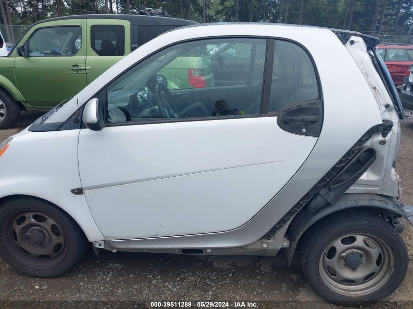 2014 Smart Fortwo Passion/Pure VIN: WMEEJ3BA9EK785318 Lot: 39511289