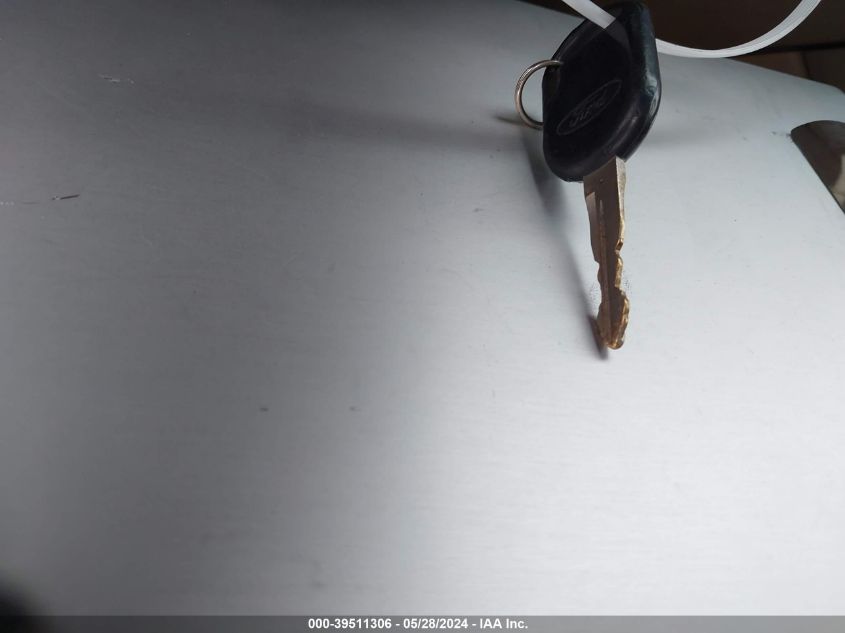 2005 Ford Escape Xlt VIN: 1FMYU03155KB15289 Lot: 39511306