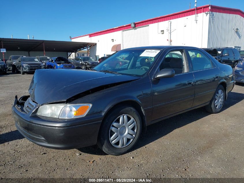 2000 Toyota Camry Ce/Le/Xle VIN: JT2BG22K1Y0531596 Lot: 39511471