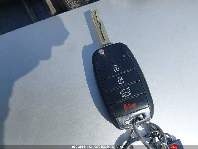 2016 Kia Sorento 2.0T Ex VIN: 5XYPH4A13GG047386 Lot: 39511483