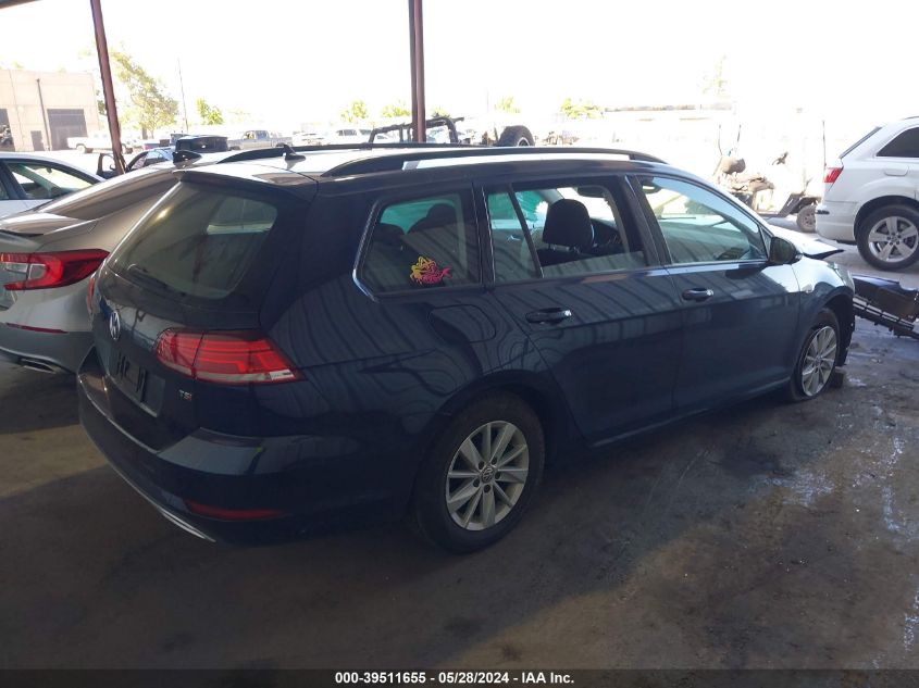 3VW717AU2JM765924 2018 Volkswagen Golf Sportwagen Tsi S