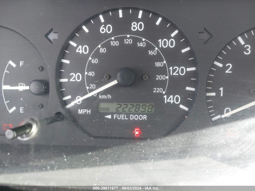 2000 Toyota Camry Ce VIN: 4T1BG22K9YU944832 Lot: 39511677