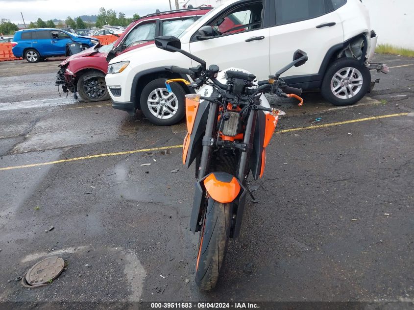 2022 Ktm 1290 Super Duke R VIN: VBKV39404NM955670 Lot: 39511683