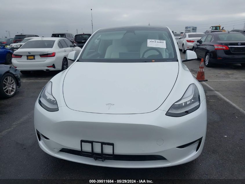 2022 Tesla Model Y Long Range Dual Motor All-Wheel Drive VIN: 7SAYGDEE4NF513712 Lot: 39511684