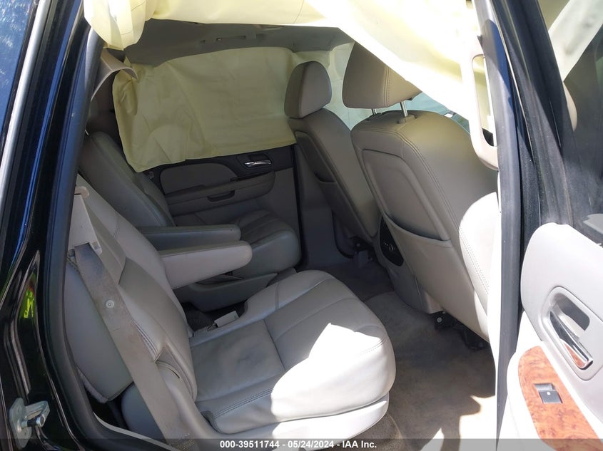 2007 Chevrolet Tahoe Ltz VIN: 1GNFK13047J149268 Lot: 39511744